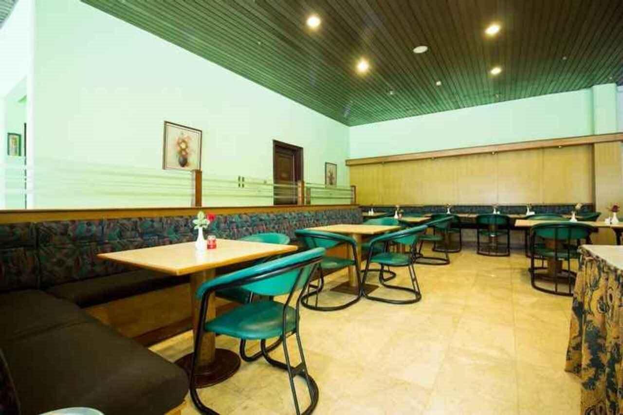 Super Oyo Townhouse 2 Hotel Gunung Sahari Джакарта Екстер'єр фото