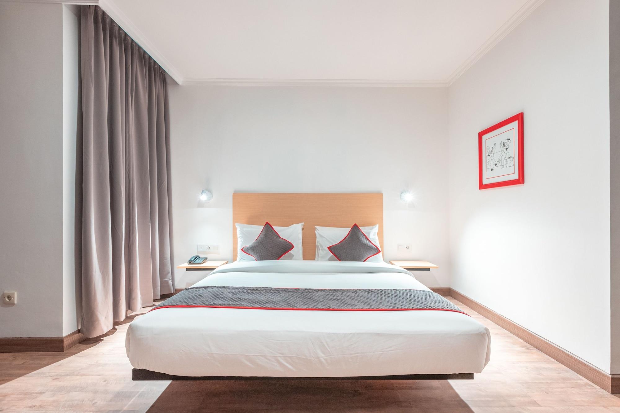 Super Oyo Townhouse 2 Hotel Gunung Sahari Джакарта Екстер'єр фото