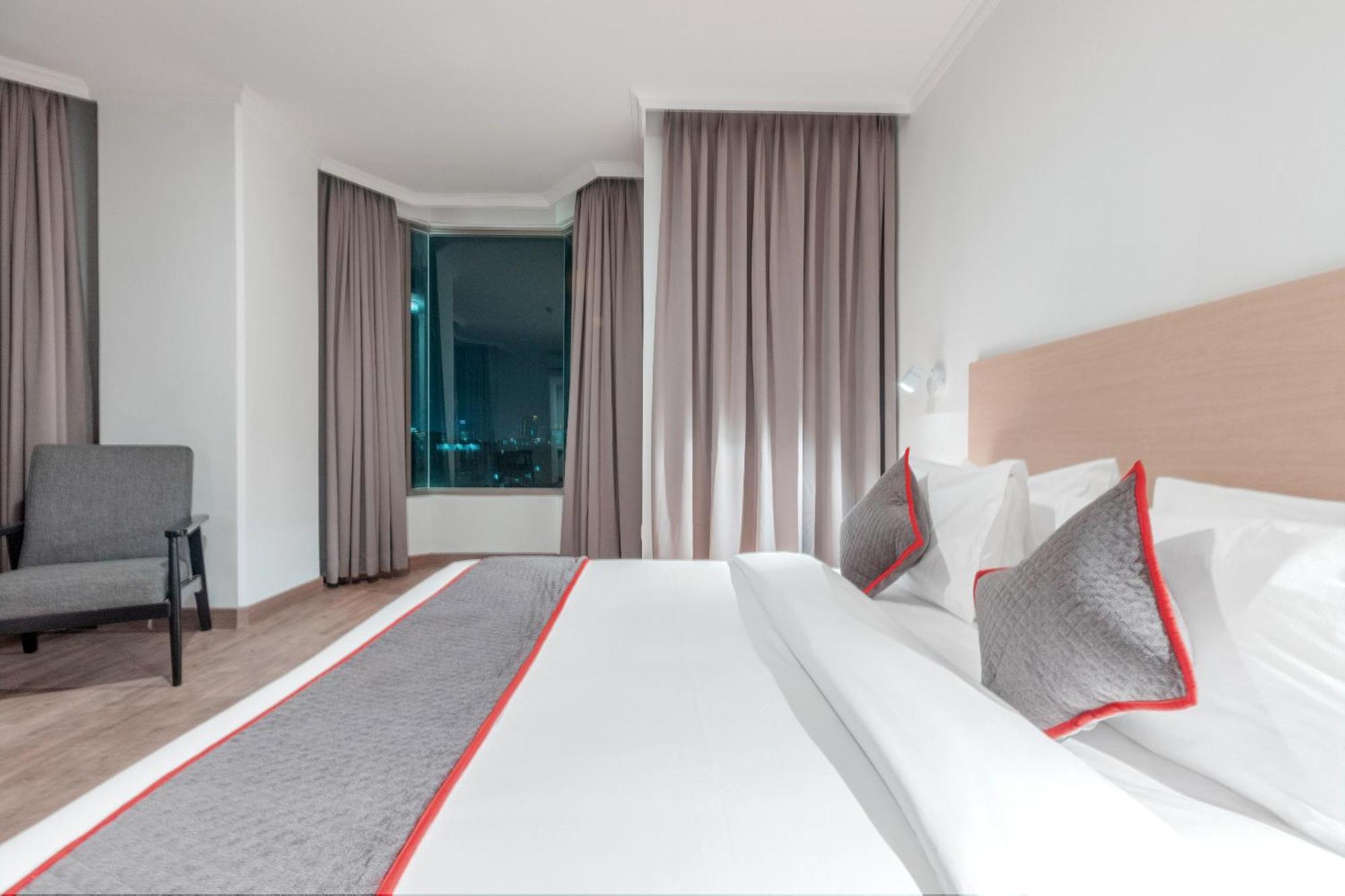 Super Oyo Townhouse 2 Hotel Gunung Sahari Джакарта Екстер'єр фото
