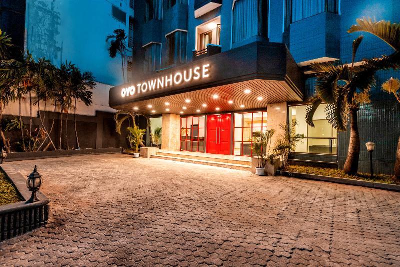 Super Oyo Townhouse 2 Hotel Gunung Sahari Джакарта Екстер'єр фото